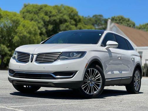 White Platinum Metallic Tri-Coat 2016 Lincoln MKX Reserve