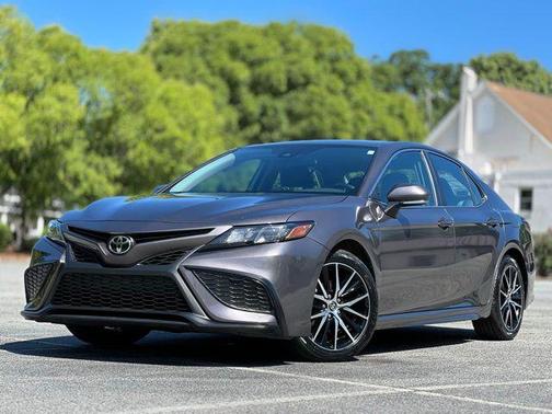 Predawn Gray Mica 2022 Toyota Camry SE