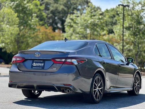 Predawn Gray Mica 2022 Toyota Camry SE