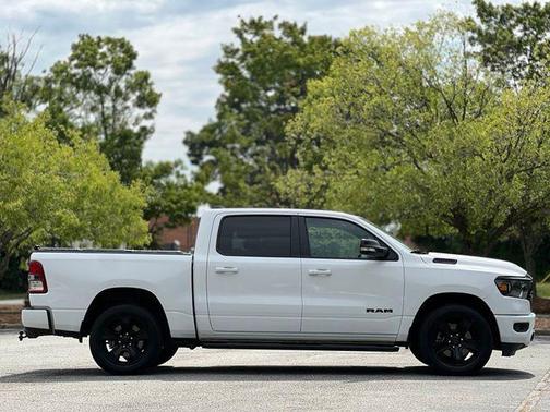 Bright White Clearcoat 2021 RAM 1500 Big Horn/Lone Star