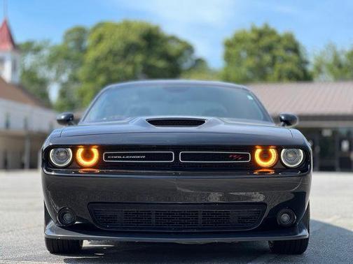 Pitch Black Clearcoat 2020 Dodge Challenger R/T