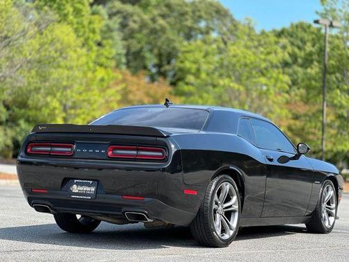 Pitch Black Clearcoat 2020 Dodge Challenger R/T