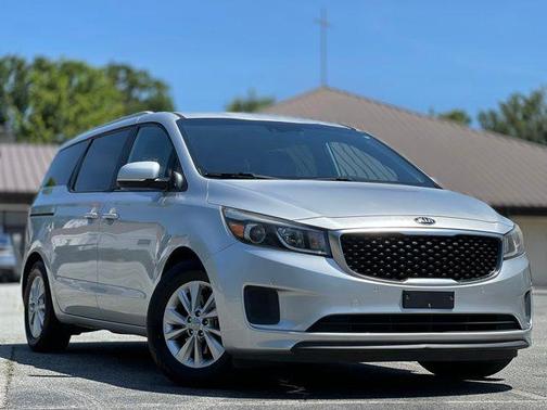 Bright Silver 2017 Kia Sedona LX