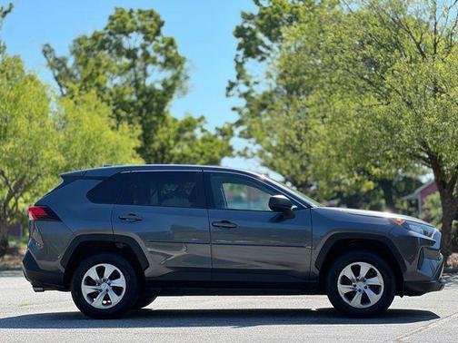 Magnetic Gray Metallic 2022 Toyota RAV4 LE