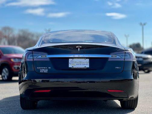 2017 Tesla Model S 75D