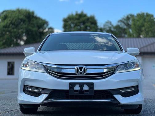 White Orchid Pearl 2017 Honda Accord EX