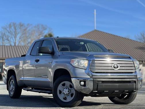 2017 Toyota Tundra SR5