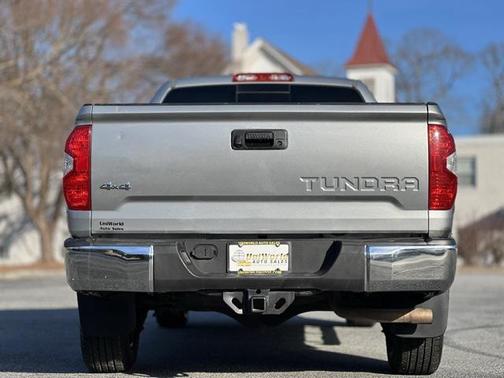 2017 Toyota Tundra SR5