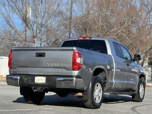 2017 Toyota Tundra SR5