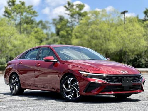 2024 Hyundai ELANTRA Limited