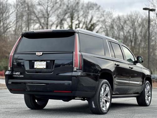 2019 Cadillac Escalade ESV Platinum