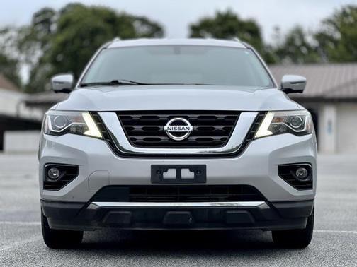 2018 Nissan Pathfinder SL