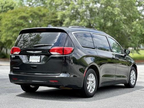 2020 Chrysler Voyager LXI
