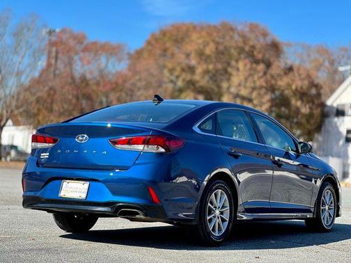 2018 Hyundai SONATA SE