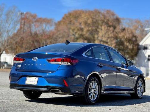 2018 Hyundai SONATA SE