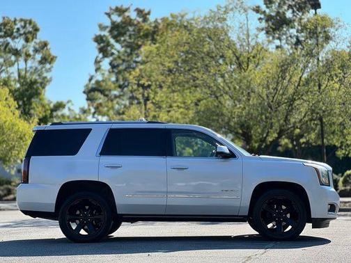 White 2016 GMC Yukon Denali