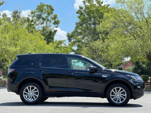 Black 2019 Land Rover Discovery Sport HSE