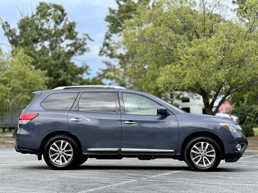 2014 Nissan Pathfinder SL