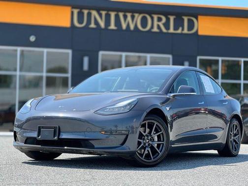 Gray 2019 Tesla Model 3 Long Range