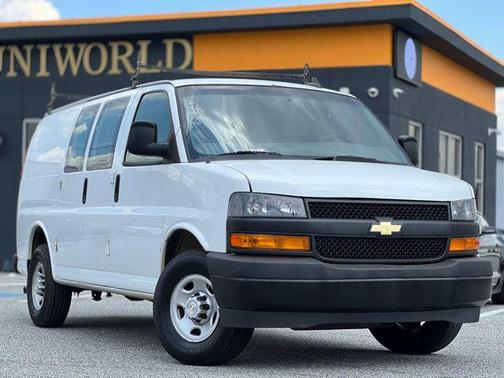Summit White 2020 Chevrolet Express 2500 Work Van