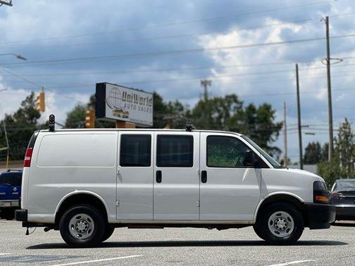 Summit White 2020 Chevrolet Express 2500 Work Van