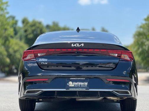 Ebony Black 2022 Kia K5 LXS
