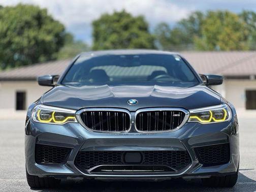 Singapore Gray Metallic 2019 BMW M5 Base