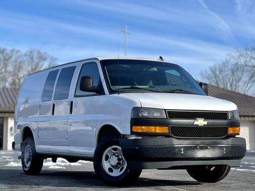 2021 Chevrolet Express 2500 RWD 2500 Regular Wheelbase WT