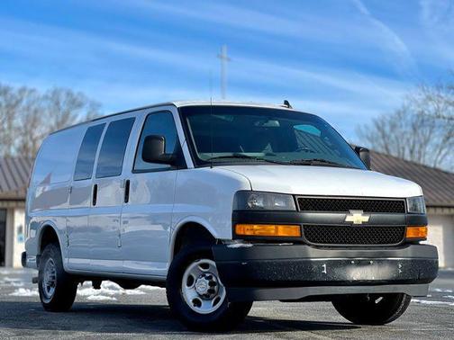 2021 Chevrolet Express 2500 RWD 2500 Regular Wheelbase WT
