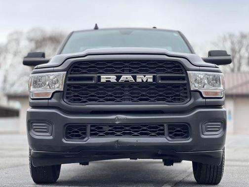 2022 RAM 2500 Tradesman Regular Cab 4x2 8' Box