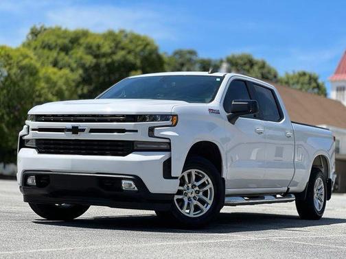 Summit White 2019 Chevrolet Silverado 1500 RST