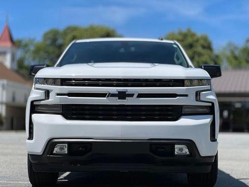 Summit White 2019 Chevrolet Silverado 1500 RST