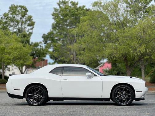 White Knuckle Clearcoat 2021 Dodge Challenger SXT