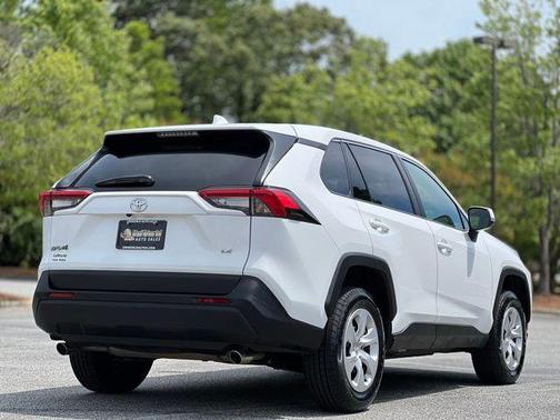 Ice Cap 2023 Toyota RAV4 LE
