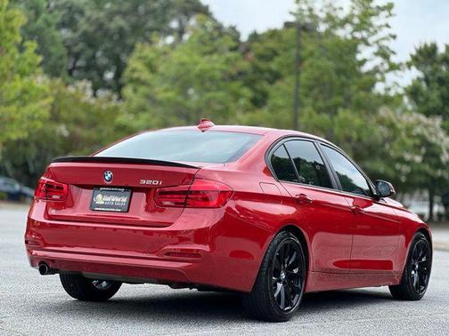Melbourne Red Metallic 2017 BMW 320 i