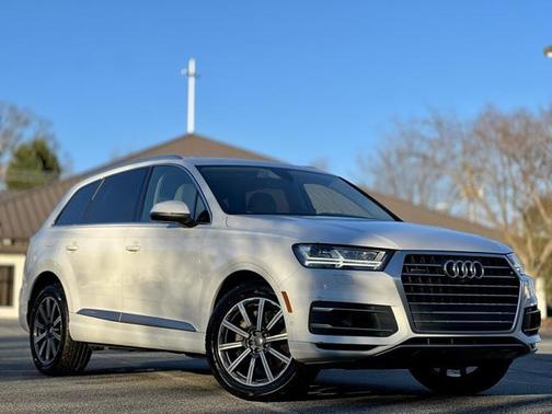 2019 Audi Q7 55 Premium Plus