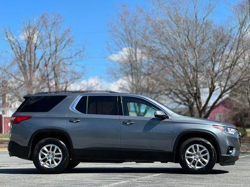 2020 Chevrolet Traverse LT Leather