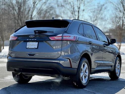 2022 Ford Edge SE