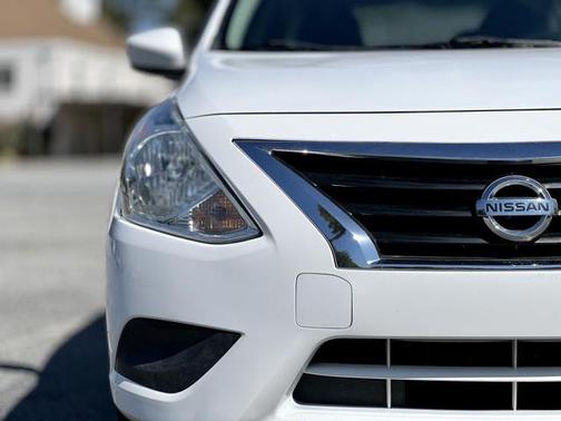 2018 Nissan Versa 1.6 SV