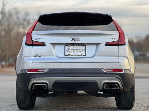 2022 Cadillac XT4 Premium Luxury