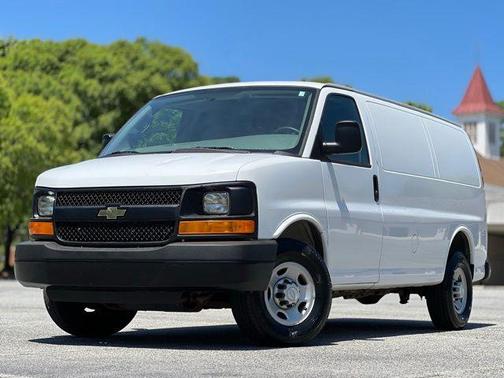 Summit White 2016 Chevrolet Express 2500 Work Van