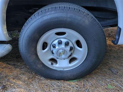 2024 Chevrolet Express 2500 RWD 2500 Regular Wheelbase WT