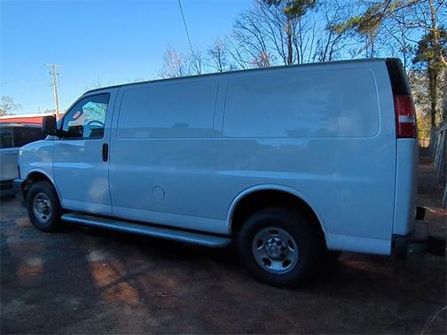 2024 Chevrolet Express 2500 RWD 2500 Regular Wheelbase WT