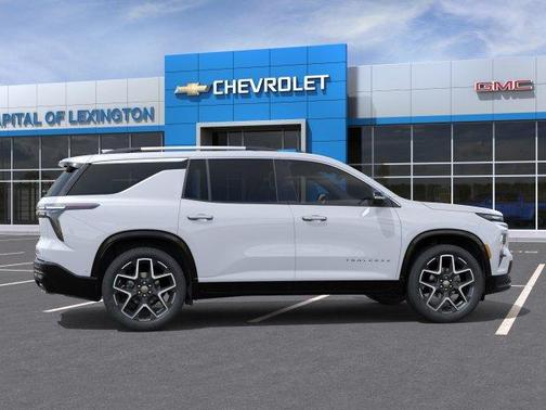 Polar White 2026 Chevrolet Traverse High Country