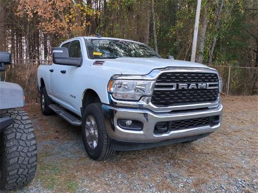 2024 RAM 2500 Big Horn Crew Cab 4x4 6'4' Box