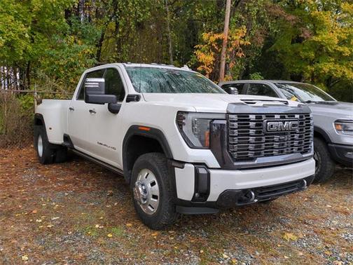 2024 GMC Sierra 3500 Denali