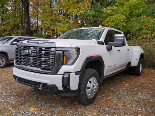 2024 GMC Sierra 3500 Denali