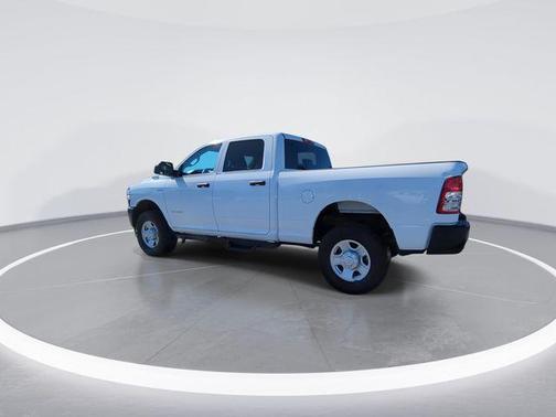 2020 RAM 2500 Tradesman Crew Cab 4X4 6'4' Box