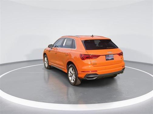2023 Audi Q3 S line Premium