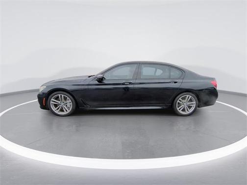 2017 BMW 750 i xDrive